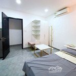 Studio 25m2 sẵn nội thất, mặt tiền Q.1