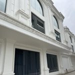 bán showroom 3858 m2 mặt đường đại lộ vi. lê nin, thành phố vinh - nghệ an