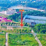 nhỉnh 4 tỷ 100m mt 5m view trường tiểu học đẹp nhất khu tái định cư đại học quốc gia hl