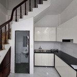 bán nhà đẹp giảng võ ba đình sổ 31m2,5 tầng,6.95 tỷ về ở luôn.