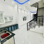 nhà 3 tầng kiên cố - 62m2 - đường 5m ngay chợ đống đa - nhỉnh 4 tỷ