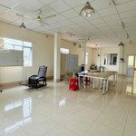 Văn phòng 80m2 lầu 3 ngay Phan Đình Phùng 3tr/th phù hợp dạy học