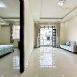 cho thuê căn hộ 1 phòng ngủ - ban công - 60m2 - ngay d2 - gần hàng xanh - hutech - ngoại thương