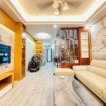 nhà víp bồ đề, gần hồ, ô tô đỗ cửa, full nội thất, nở hậu, 47m2, giá nhỉnh 11 tỷ