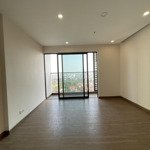 bán căn hộ studio toà sky oasis tầng trung, view sông hồng, giá: 1630bp, lh: 0328920737(zalo)