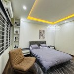 bán nhà trần duy hưng tt cầu giấy 41m2 x 6t full nthất. 30m ra ô tô. 9ty6. 0981159136