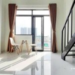 duplex bancon, gác cao, 2 chỗ ngủ, ban công rộng thoáng mát ngay trung tâm quận 7