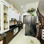 siêu phẩm nguyễn khánh toàn - 40m2 x 5 tầng - cách ô tô dừng đỗ 10m