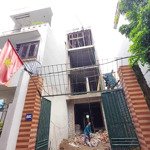 bán nhà 102m chính chủ tại ngọc hồi