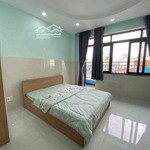 Thuê căn hộ studio ban công full nội thất Gần Hàng Xanh Bình Thạnh