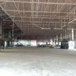 cho thuê xưởng 2500m2.có sẵn chuyền sơn gỗ .giấy phép đầy đủ,môi trường,pccc.tân uyên,bình dương