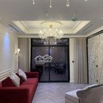 duy nhất 1 căn bc đông và nam trục đẹp nhất, bàn giao full nội thất luxury chưa bóc tem, sổ đỏ sẵn