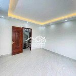 nhà lệ mật- không có căn thứ 2-đủ công năng- 30m2-5tầng-4,85tỷ