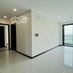 chủ ngộp bán gấp! căn góc 2 phòng ngủ - 80m2 chỉ 1 tỷ 900 (full vat, phí). tầng cao view đẹp!