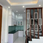 bán nhà ỷ la dương nội hà đông. dt 30m2, 5t. cực hiếm - ô tô lùi cửa - lô góc 2 mặt thoáng