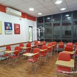 mặt bằng kinh doanh nguyễn thị minh khai, quận 3, 450m2, đoạn 2 chiều, có thang máy