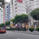 cho thuê 800m2 vị trí đẹp mặt tiền biển trần phú, nha trang