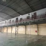 cho thuê nhà xưởng vĩnh phú thuận an. dt: 2300m2 chỉ 90tr giáp hcm