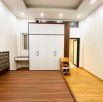 6.95 tỷ - đội cấn - ôtô tránh sát nhà - full nội thất - 40m2 - 5 tầng - 3 ngủ