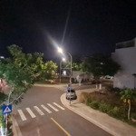 nhà phố nha trang đẹp nhất khu, view công viên mà giá rẻ