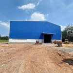 cho thuê xưởng mới xây khuôn viên đất 9.000m2.giấy phép xây dụng đầy đủ.sx đa nghề,tân uyên,bình dg