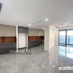 cho thuê sunshine diamond river, 123m2 , 2pn 2wc, ntcb , miễn phí quản lý 3 năm, giá thuê từ 15tr