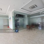 cho thuê tầng 1+2 tổng dt 300m2 tại duy tân - cầu giấy - hà nội. ô góc 2 mặt tiền, vỉa hè rộng