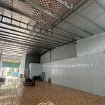 thuê kho bãi quận 7 dt 310m2 có tường xây kiên cố đẹp - chuẩn