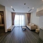 bán gấp căn hộ- tòa r1.02, vinhomes oceanpark , dt 56m2, 1 ngủ +, sổ đỏ sang tên ngay.