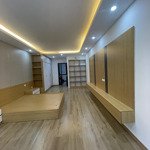 siêu phẩm hoàng hoa thám, ngọc hà. 37m2 xây mới 6t thang máy; 2 thoáng, cách phố 40m; chỉ có 8,8 tỷ