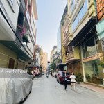 cực hiếm - nhà phân lô ô tô tránh phố nguyễn chí thanh - kinh doanh vỉa hè 2 bên.