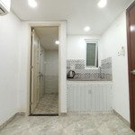 căn hộ dịch vụ 18m2, nguyễn cửu vân, giá: 4,5 triệu/th