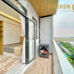 trống sẵn studio balcon siêu thoáng