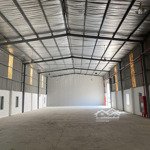 cho thuê kho để hàng dt 500m2 ở kcn lại yên, hoài đức điện nước đầy đủ giá thỏa thuận