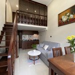 căn hộ 1pn full nội thất_phòng khách có sofa_gần cầu sài gòn_quận 2