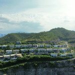 cần bán biệt thự view biển, khu anh nguyễn, 420m2, 50 tỷ, full nội thất, 4 phòng ngủ, sổ lâu dài.