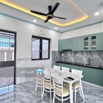 cho thuê nhà mặt tiền 3 tầng sun casa central, đầy đủ nội thất, 14tr rẻ nhất khu, 177m2