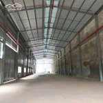 cho thuê xưởng tân uyên 2.100m2 xưởng 1.320m2 giấy tờ đầy đủ lh em lam