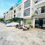 nhượng nhà liên kề 90m2 hoàng mai phường định công - đường ô tô ra vào - để lại toàn bộ nội thất