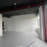 cho thuê sàn tầng 3 diện tích 390m2 giá 128 triệu.