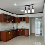 cho thuê căn hộ cao cấp quốc cường gia lai quận 7 dt 132m2 có 3pn, 2wc căn góc có ban công giá 12tr