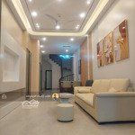 nguyễn văn cừ, ngõ ô tô thông, nhà mới full nội thất, 52m2 giá 8.9 tỷ