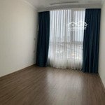 chuyên cho thuê 2 pn 70m2 2p 2wc - giá 9,5 - 10 triệu view thoáng nội thất mới 0916 65 1239