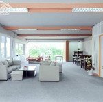 cho thuê văn phòng 200m2 mặt phố khuất duy tiến, thông sàn vuông vắn giá cả thỏa thuận