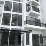 cho thuê nhà mặt phố bùi thị xuân , 300m2 sử dụng thang máy, mt 4m , giá chỉ 45 tr