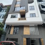 cho thuê liền kề tại kđt mới dịch vọng .dt : 100 m * 4 tầng . mt: 6m.chia phòng.gía : 30 triệu