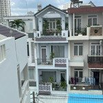 cho thuê nhà 3 lầu dt 100m2 sân để oto giá 17tr