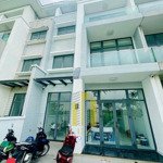 cho thuê villa phố 7x17m sân trước, 2 lầu nhà mới giá 18 triệu