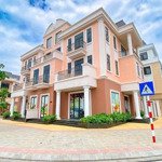 chủ nhà bán cắt lỗ căn shophouse mặt tiền đường siêu đẹp vincom quảng trị