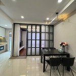 cho thuê căn hộ chung cư full nội thất nhập khẩu - view bể bơi 16tr/tháng